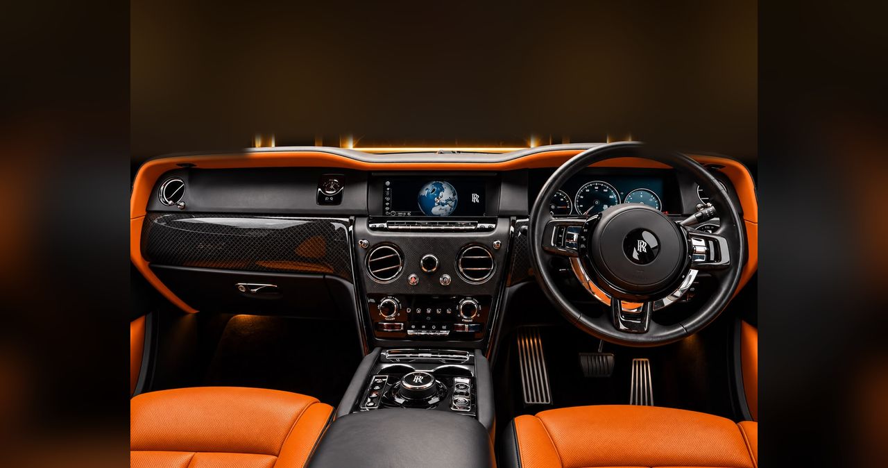 Rolls-Royce Cullinan interior and dashboard