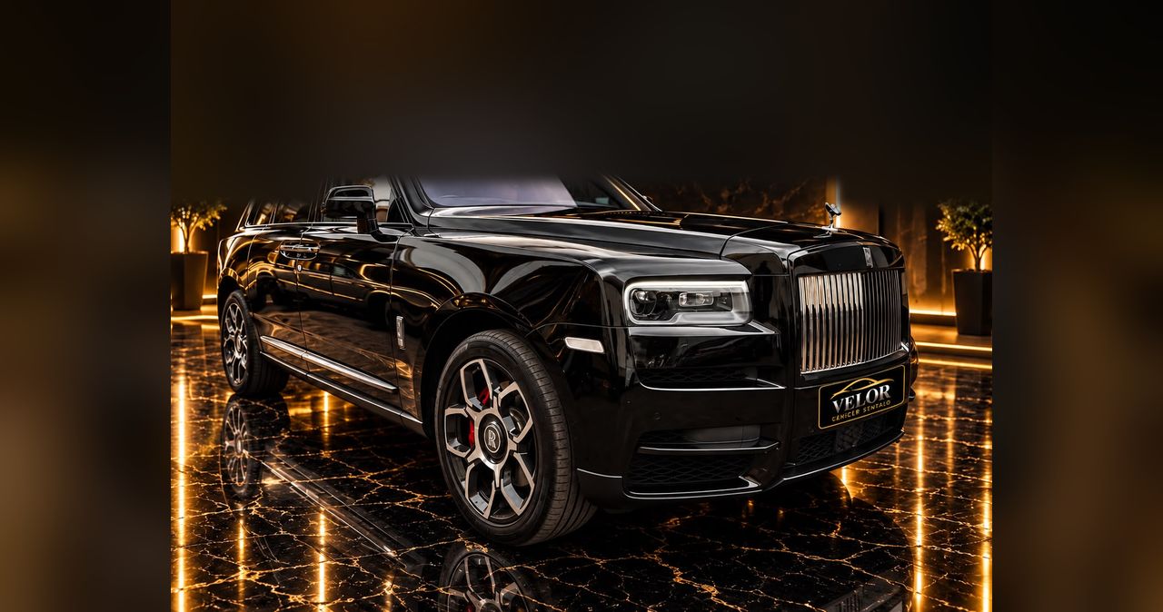 Rolls-Royce Cullinan three-quarter view