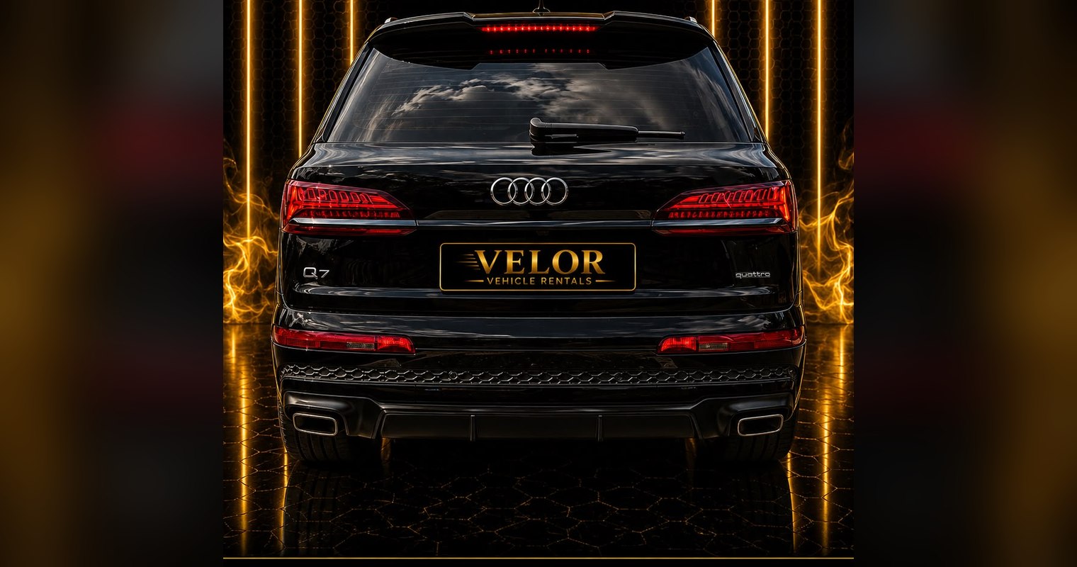 Audi Q7 S line rear view