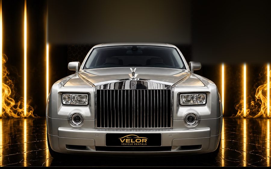 Rolls-Royce Phantom (Silver)