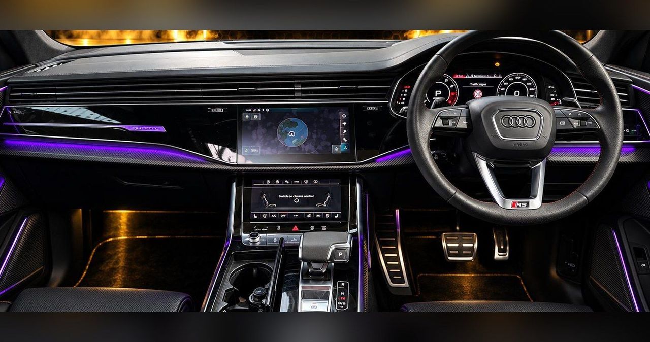 Audi RS Q8 interior and dashboard
