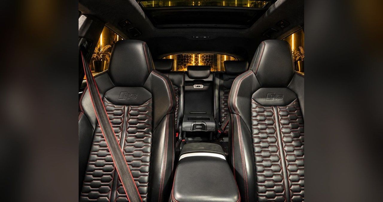 Audi RS Q8 sports seats